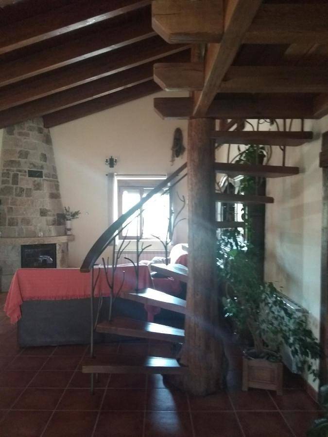 Casa rural para 6 personas, con Terraza y Jardín además de Piscina y Vistas en Narrillos de San Leonardo - 3