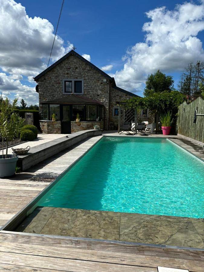 Gîte pour 2 personnes, avec piscine et jacuzzi ainsi que jardin et sauna à Jalhay