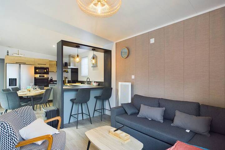 Ferienhaus für 6 Personen, mit Pool und Terrasse sowie Garten