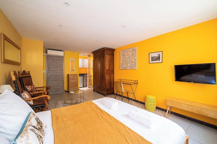 Entire apartment, Suite Torcatis - Hyper Center Wifi in Perpignan, Côte d'Améthyste