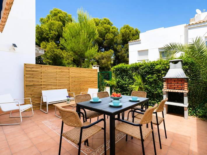 Villa pour 6 personnes, avec Terrasse ainsi que Jardin et Piscine à Salou - 4