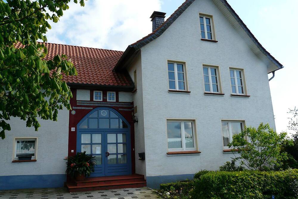 Ganze Wohnung, Liebevoll eingerichtete neue Fewo für 2 Personen in absolut ruhiger Lage in Horn-Bad Meinberg, Kreis Lippe