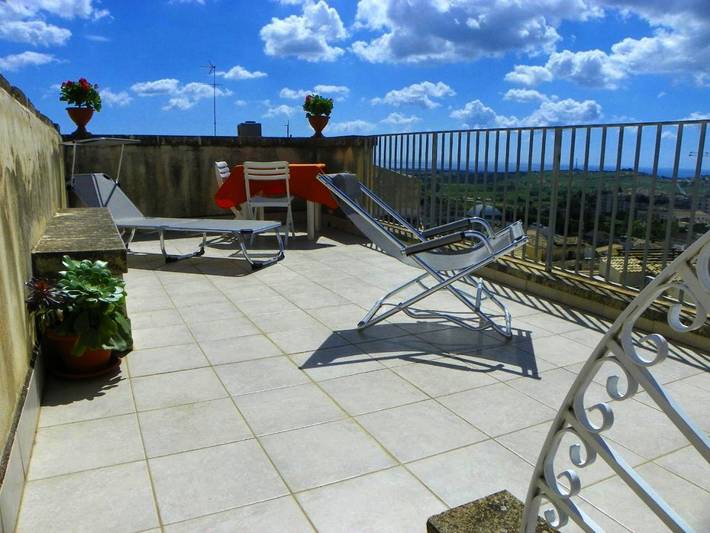 Chambre d’hôte pour 5 personnes, avec balcon et vue à Noto - 3