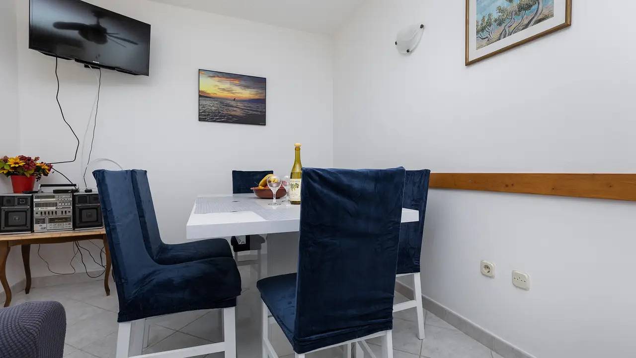 Cały apartament wypoczynkowy, Apartament wakacyjny dla 6 osób in Mimice, Omiš-Riviera