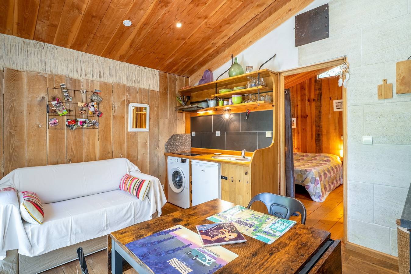 Maison de vacances 'La Poulido' avec terrasse privée, jardin privé et Wi-Fi in Bédoin, Parc naturel régional du Mont-Ventoux