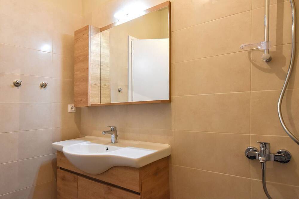 Villa Lena:Beachfront Villa 70 m to sandy isolated Beaches C/spa outdoor jacuzzi in Kea