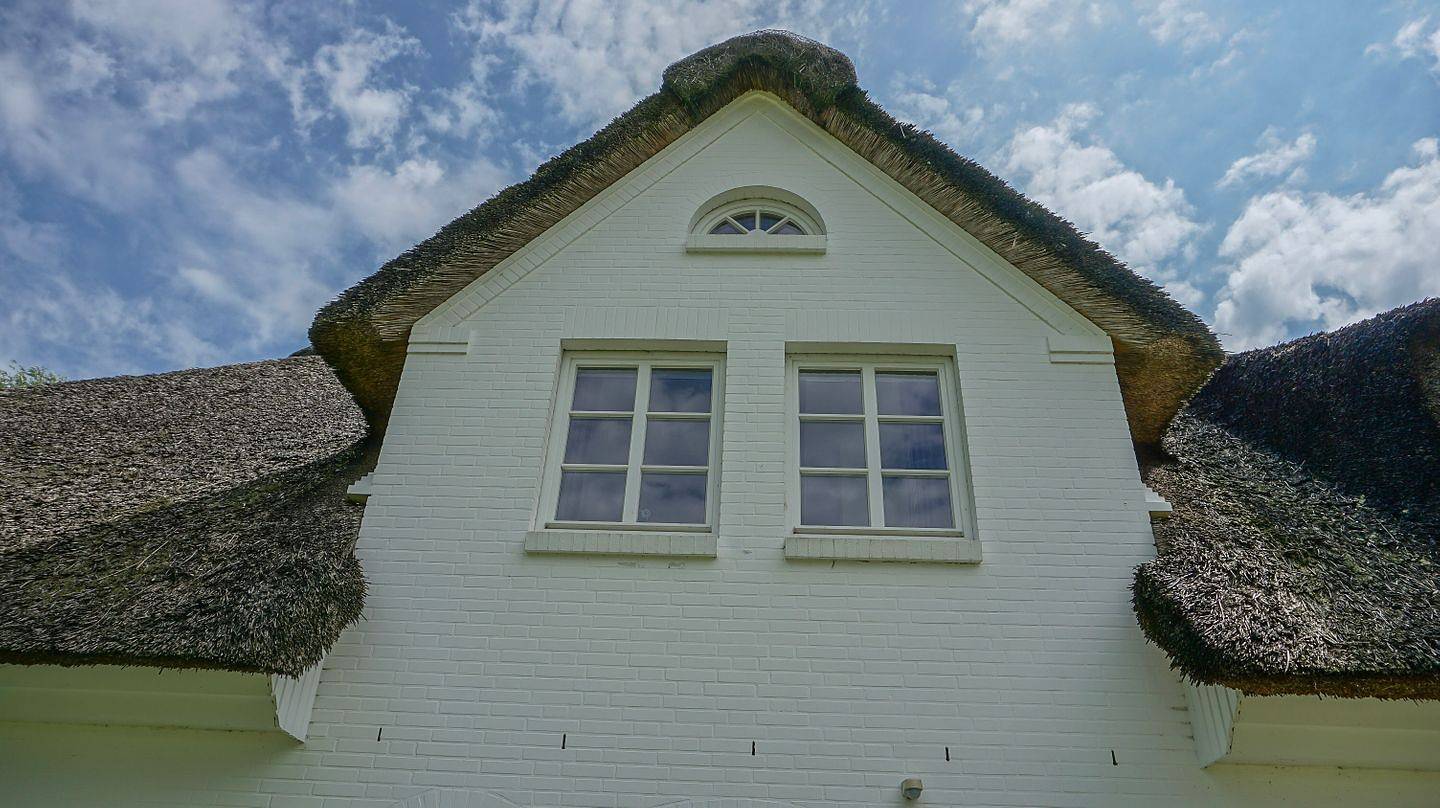 Dünenwarft West: Ferienhaus mit Sauna & Whirlpool für 14 Personen in Tönning, Halbinsel Eiderstedt