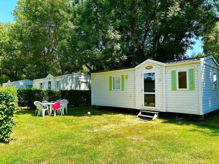 Mobil home pour 4 personnes, avec piscine à Arces - 3