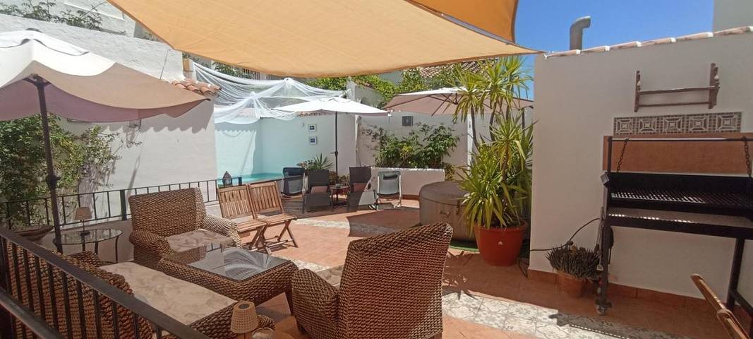 Casa rural para 14 personas, con terraza y piscina, Se admiten mascotas en Iznájar - 3