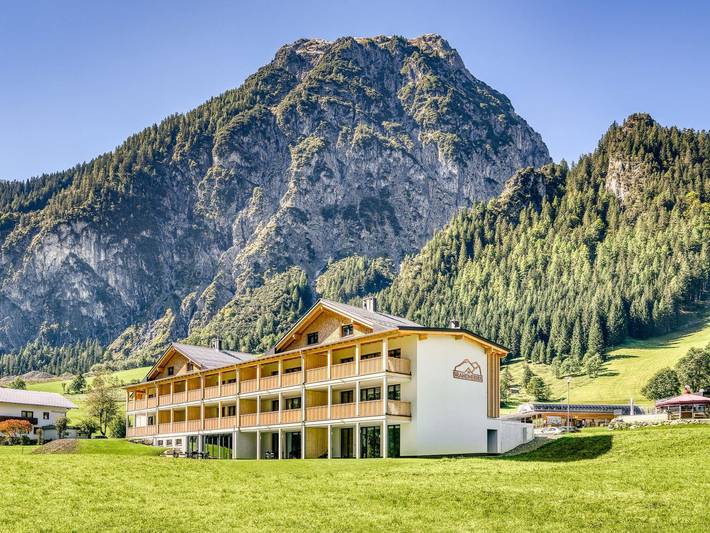 Ferienwohnung für 2 Personen, mit Balkon und Terrasse sowie Garten und Sauna in Brand