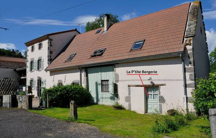 Gîte pour 4 personnes, avec terrasse et jardin