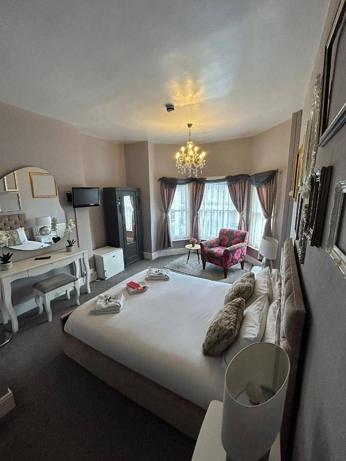 Bed and breakfast for 2 people, with view in Great Yarmouth