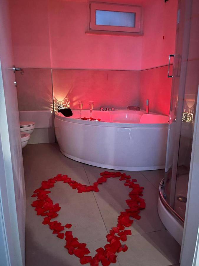 Ferienwohnung für 3 Personen, mit Whirlpool und Sauna sowie Garten, mit Haustier in Verona - 3