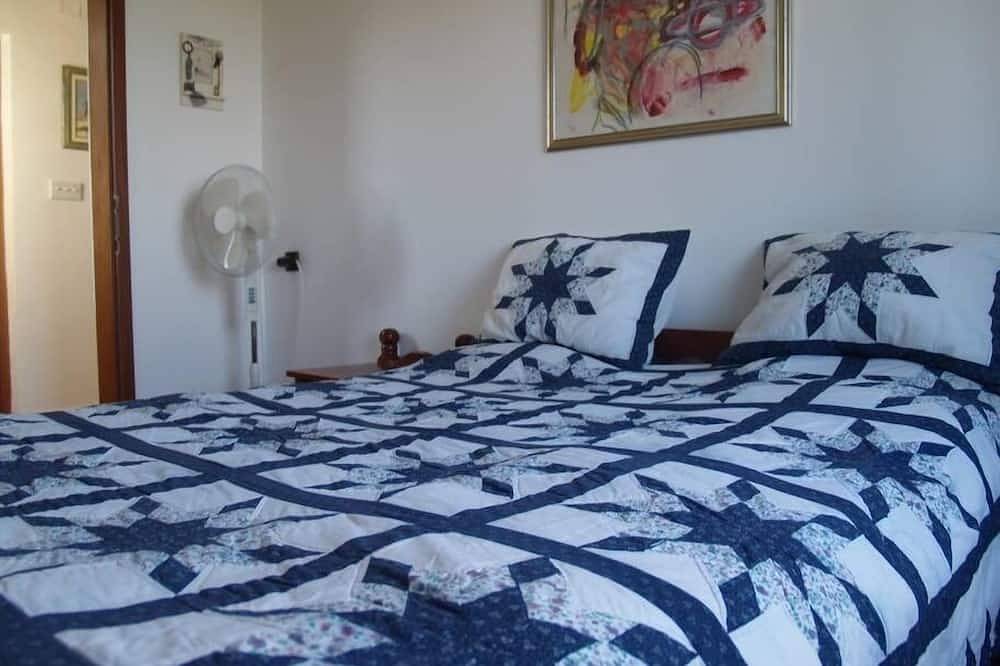 Ferienhaus in Kukljica mit Meerblick, Terrasse, Klimaanlage, W-Lan (4572-1) in Kukljica, Insel Ugljan