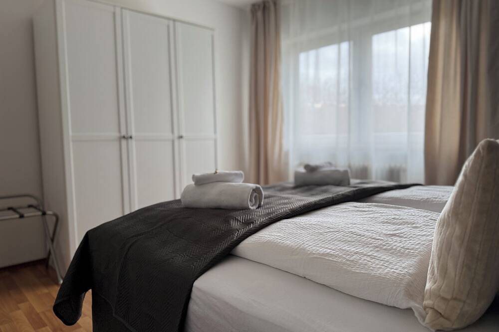 Grüne Oase in Weikersheim – Ganzes Haus, 2 Apartments, bis 10 Gäste in Weikersheim, Taubertal