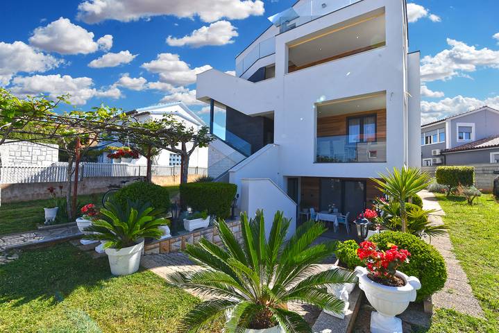 Ferienwohnung für 7 Personen, mit Terrasse, mit Haustier in Fazana