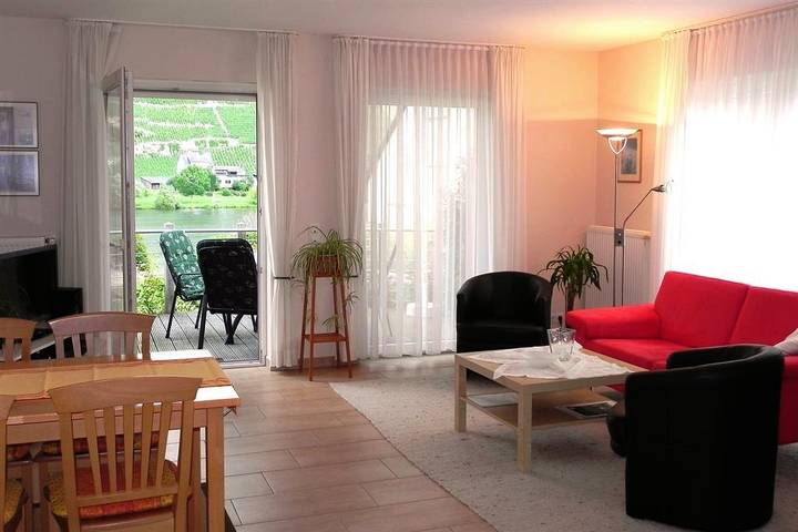 Ferienwohnung für 3 Personen, mit Balkon und Terrasse sowie Garten in Zell (Mosel) - 4