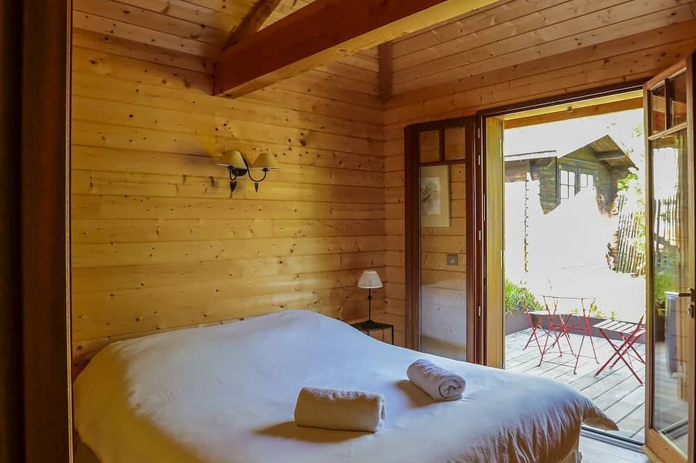 Charming house in Cap Ferret with private pool in a haven of peace in Lège-Cap-Ferret, Arcachon region