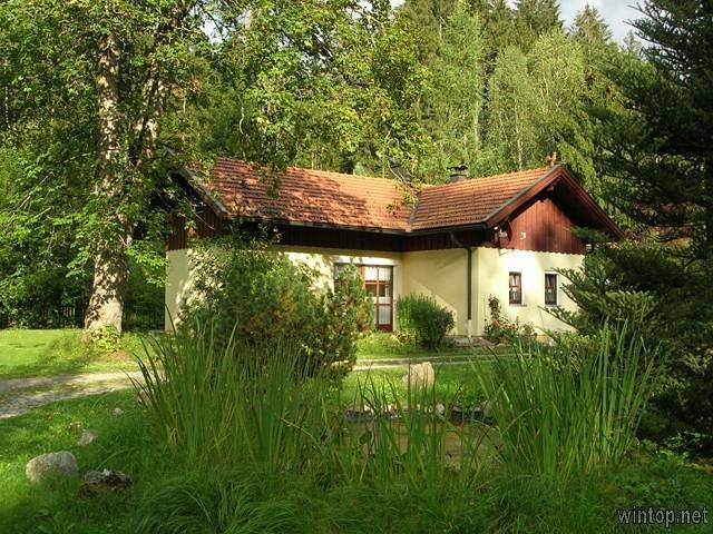 Ferienwohnung für 4 Personen, mit Balkon und Balkon/Terrasse sowie Terrasse und Garten in Lindberg - 2