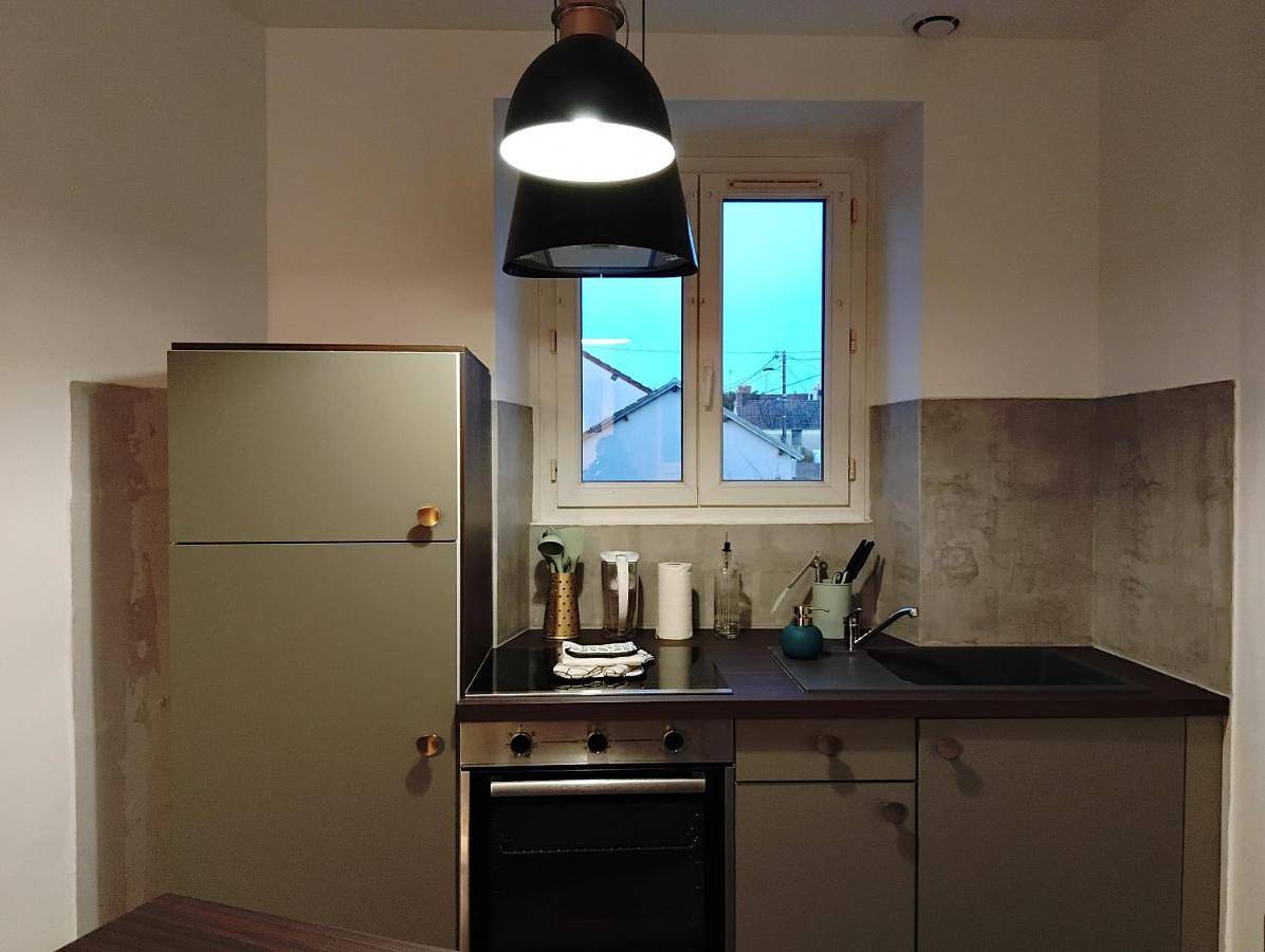 Appartement entier, One-Bedroom Apartment in Villedieu-sur-Indre, Région de Châteauroux
