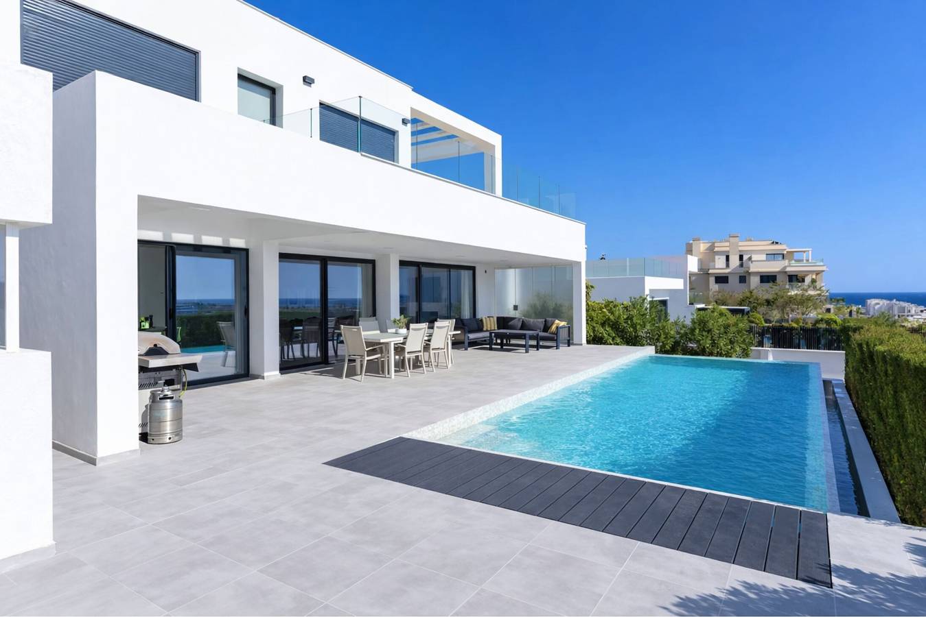 Villa for 8 People in La Cala de Mijas, Mijas
