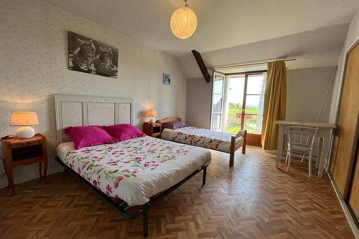 Gîte pour 10 personnes, avec jardin et terrasse à Mauron - 4