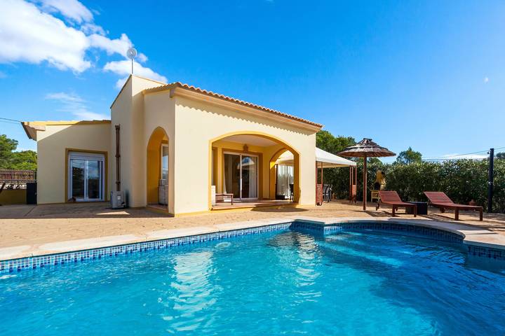 Villa für 4 Personen, mit Garten in Cala Pi