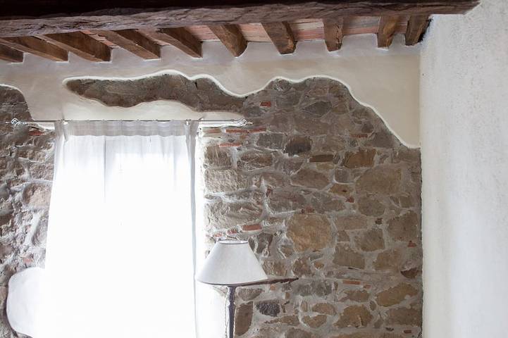Stein Rustico mit Garten im alten toskanischen Dorf Infrarotsauna Escluiva in Villa Basilica, Lucca Provinz