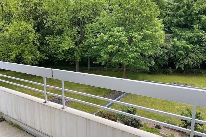 Ganze Wohnung, Lichtdurchflutetes Apartment mit Blick ins Grüne in Linksruhr, Mülheim an der Ruhr