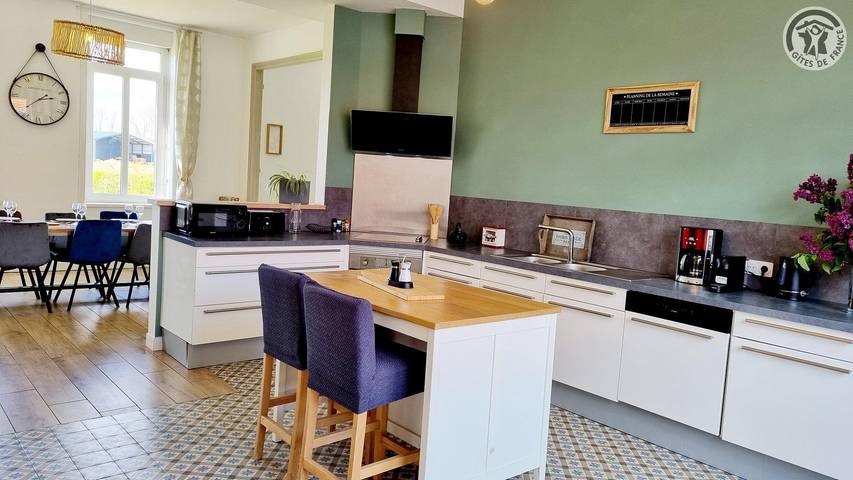 Gîte pour 8 personnes, avec terrasse et jardin, animaux acceptés - 1
