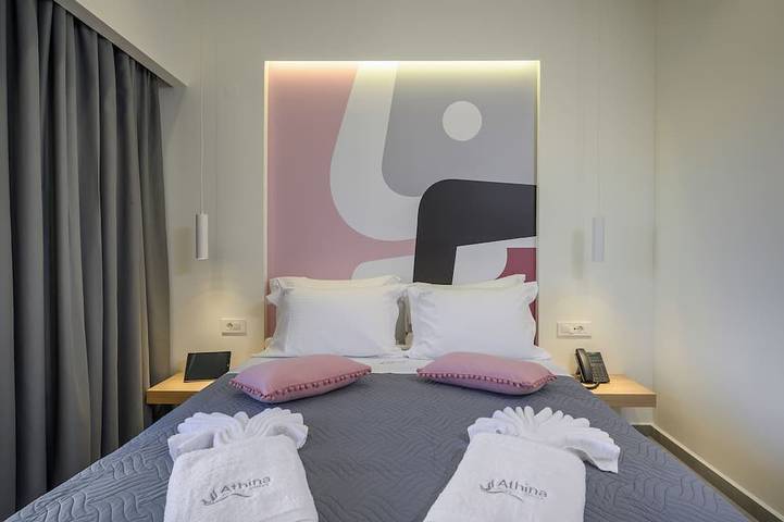 Appartement entier, Athina Suite 1 chambres 1 salle de bain avec piscine extérieure Platanias, Chania in Plataniás, Région de la Canée
