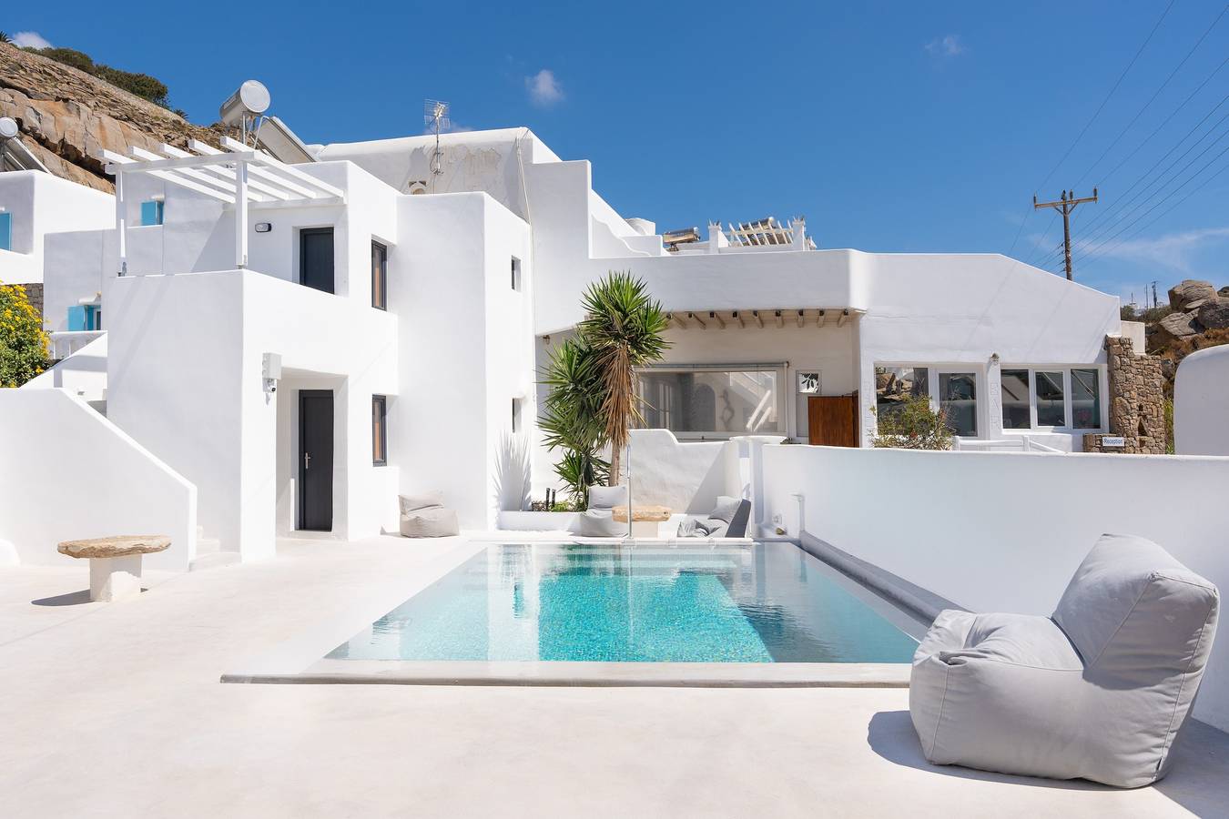 Apartamento entero, Apartamento 'Irene's Studio' con piscina compartida, Wi-Fi y aire acondicionado in Tourlos (Mykonos), Mykonos