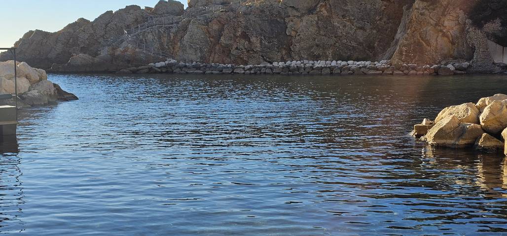 Location de vacances pour 4 personnes, avec vue et terrasse à Ensuès-la-Redonne