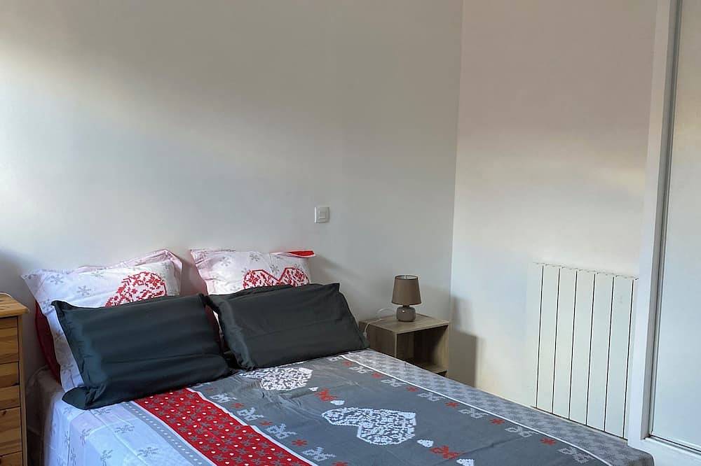 Ganze Wohnung, 4/6-person apartment with garden area in Folelli, Penta-di-Casinca