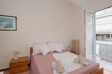 Gîte pour 5 personnes, avec vue ainsi que vue sur le lac et terrasse à Dolceacqua