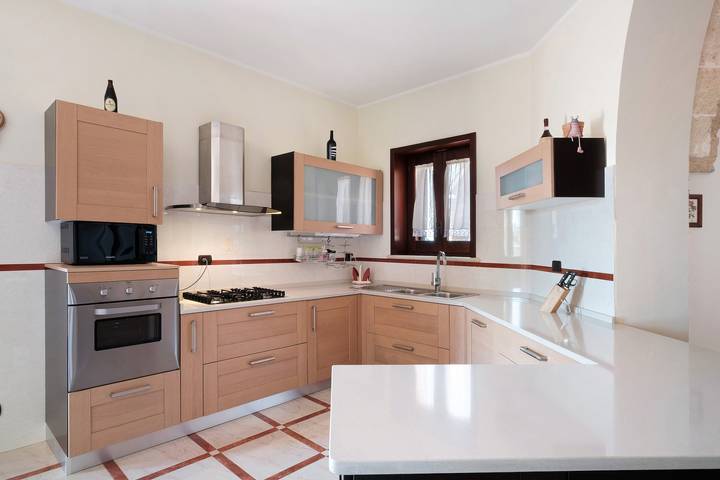 Villa 'Degli Ulivi' with Private Garden in Avetrana, Gulf of Taranto