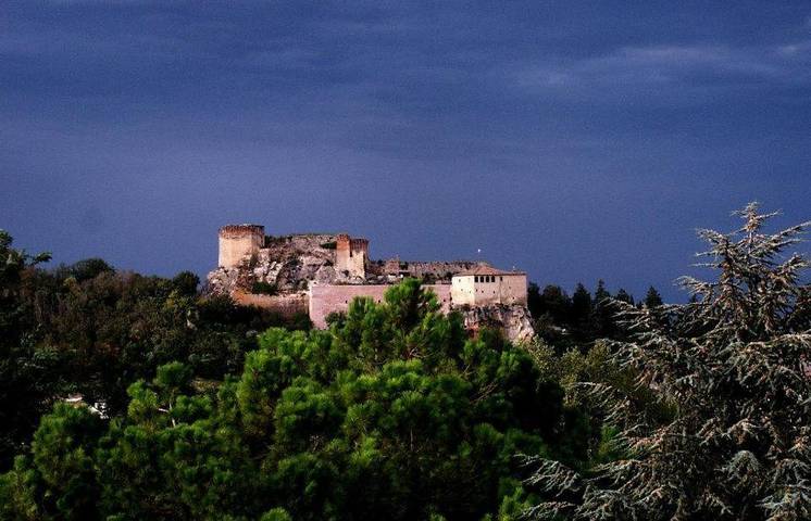 Gîte pour 2 personnes, avec jardin et terrasse, animaux acceptés dans Castrocaro Terme