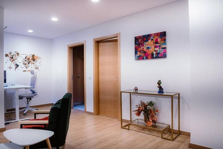 Gîte pour 5 personnes, avec vue sur le lac et balcon à Mondim de Basto