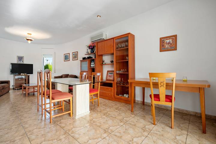 Chalet para 10 personas, con jardín y balcón, Se admiten mascotas en Baix Camp - 4