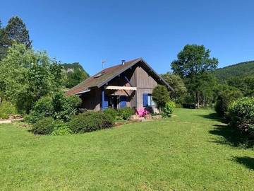 Maison de campagne pour 4 personnes, avec vue et jardin dans Source du Lison