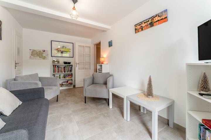 Appartement entier, Appartement « Gîte Des Lavandes » avec vue sur la montagne et Wi-Fi in Nyons, Région de nyons