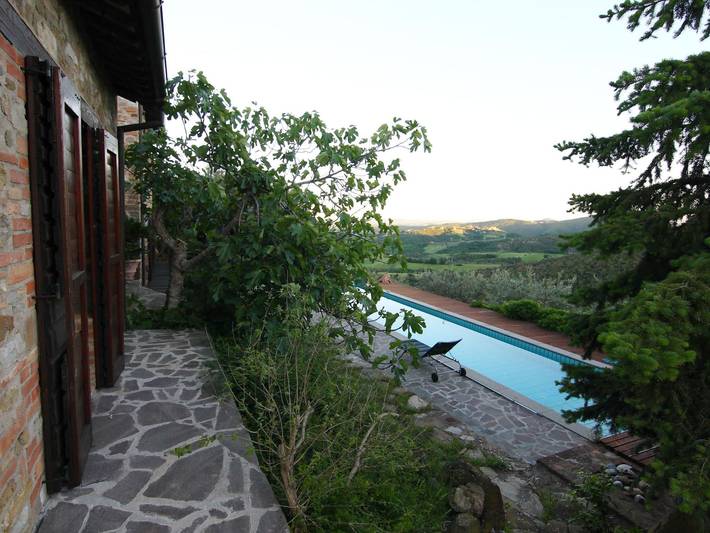 Apartamento entero, Gemütliches Studio im Erdgeschoss, mit Terrasse in Marsciano, Provincia de Perugia
