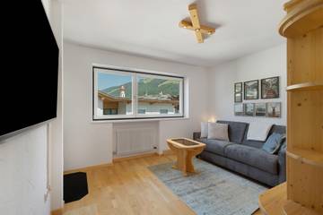 Ferienwohnung für 4 Personen, mit Balkon am Pragser Wildsee