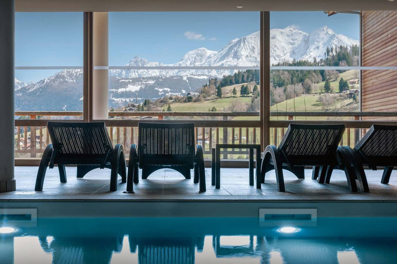Chalet pour 12 à Combloux avec spa et vue sur les montagnes - Ovo Network in Combloux, Pays du Mont-Blanc