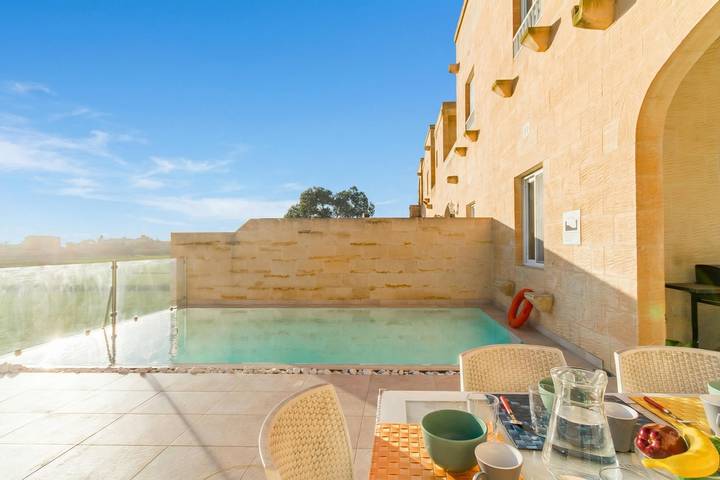 Ferienhaus für 8 Personen, mit Pool und Terrasse, mit Haustier auf Malta