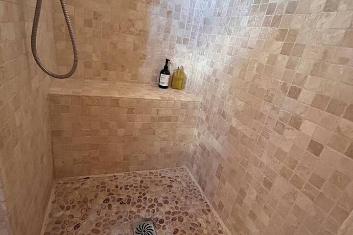 Location de vacances pour 2 personnes, avec piscine à Villeneuve - 4