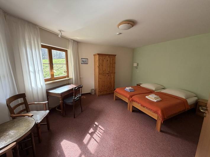 Hotel für 2 Personen, mit Terrasse und Garten sowie Seeblick und Ausblick in Saar-Nahe-Bergland - 4