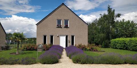 Gîte pour 2 personnes, avec jardin et vue à Yvoir