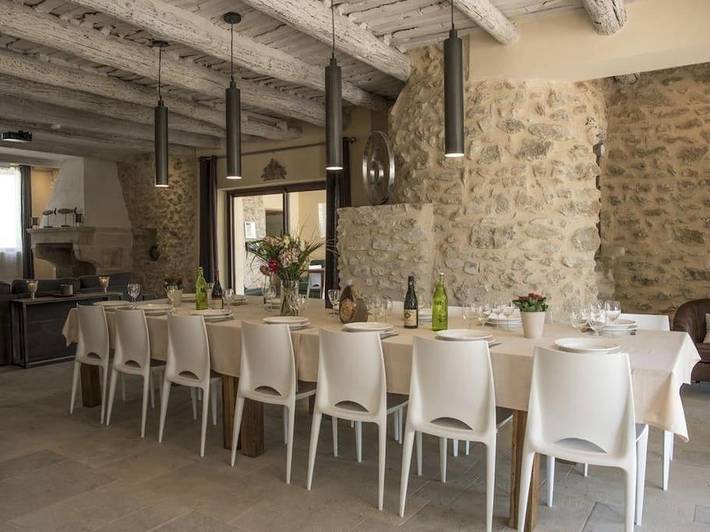 Villa pour 30 personnes, avec piscine et sauna ainsi que vue et jardin, animaux acceptés à Vaison-la-Romaine - 4