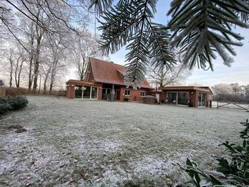 Ferienhaus für 11 Personen, mit Sauna und Ausblick sowie Garten, kinderfreundlich im Emsland